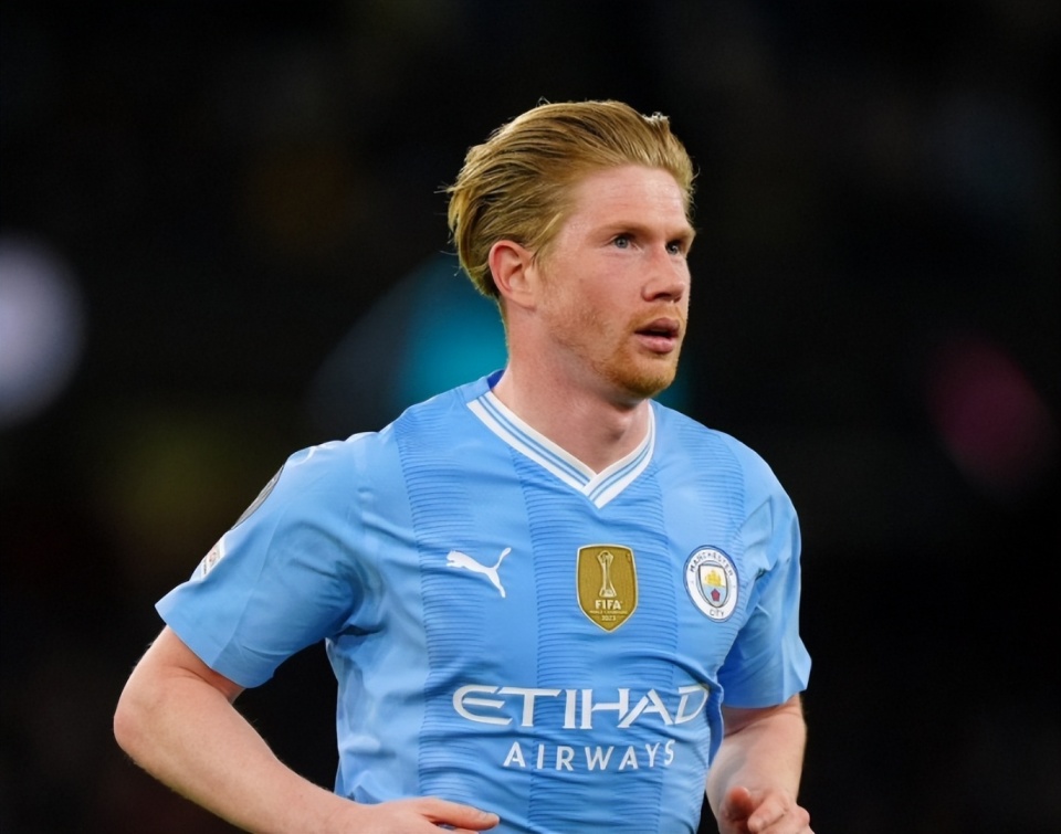 2022 普荷斯之夜：普荷斯在 9 月末单场双响炮，达成史诗级的 700 轰里程碑