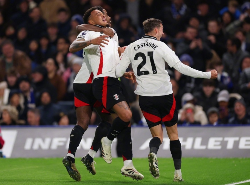 隐蔽骗术：揭秘“情绪操盘手”的角色分工。（隐秘套路：剖析情绪操盘手的分工机制）