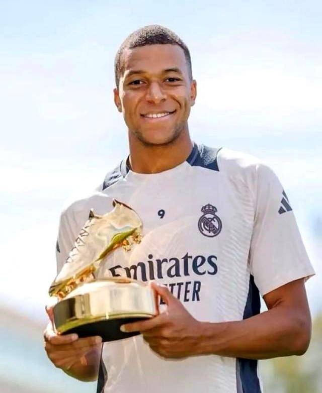 [流言板]突然断电！山西连续4分钟未得分，上海12-0高潮杀死比赛悬念50亮109回复