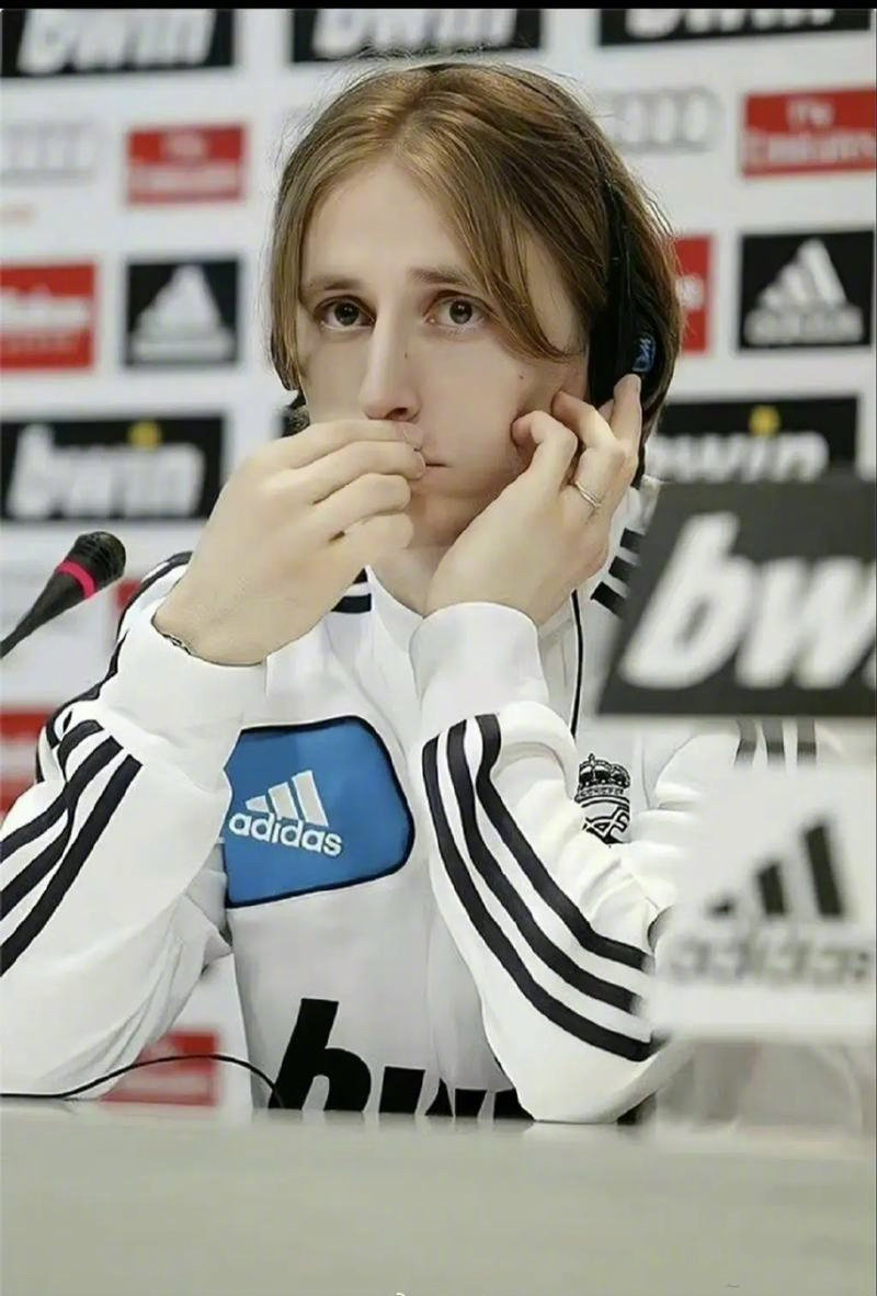 日韩足球队进入亚足联U20亚洲杯四强。