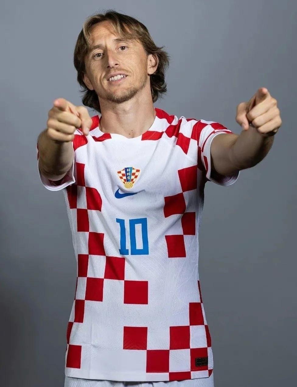 亚足联秘书长盛赞中国队三名年轻球员，他们是中国足球的希望