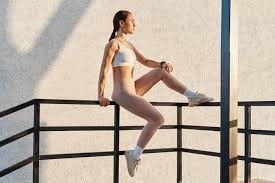 什么是“博彩中的情绪过载”？解析为何理智在第三次“梭哈”后彻底消失。（博彩里的情绪过载：为何第三次梭哈后理性彻底失守）